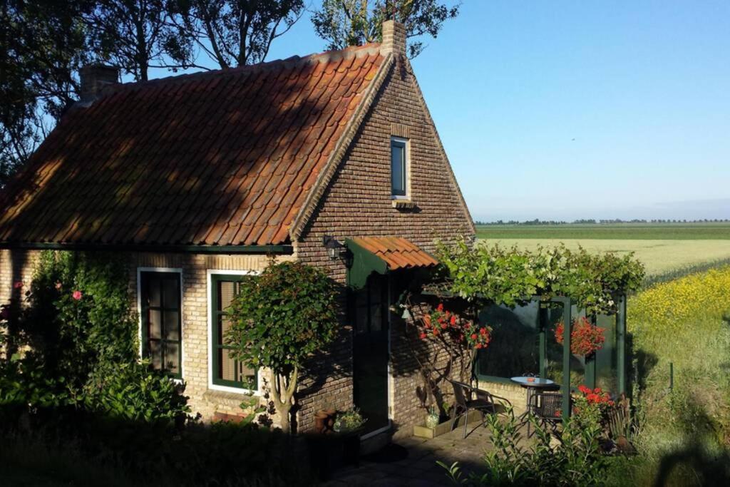 The Cottage - 2 Persoons Cottage Nabij Strand En Meer Zonnemaire المظهر الخارجي الصورة