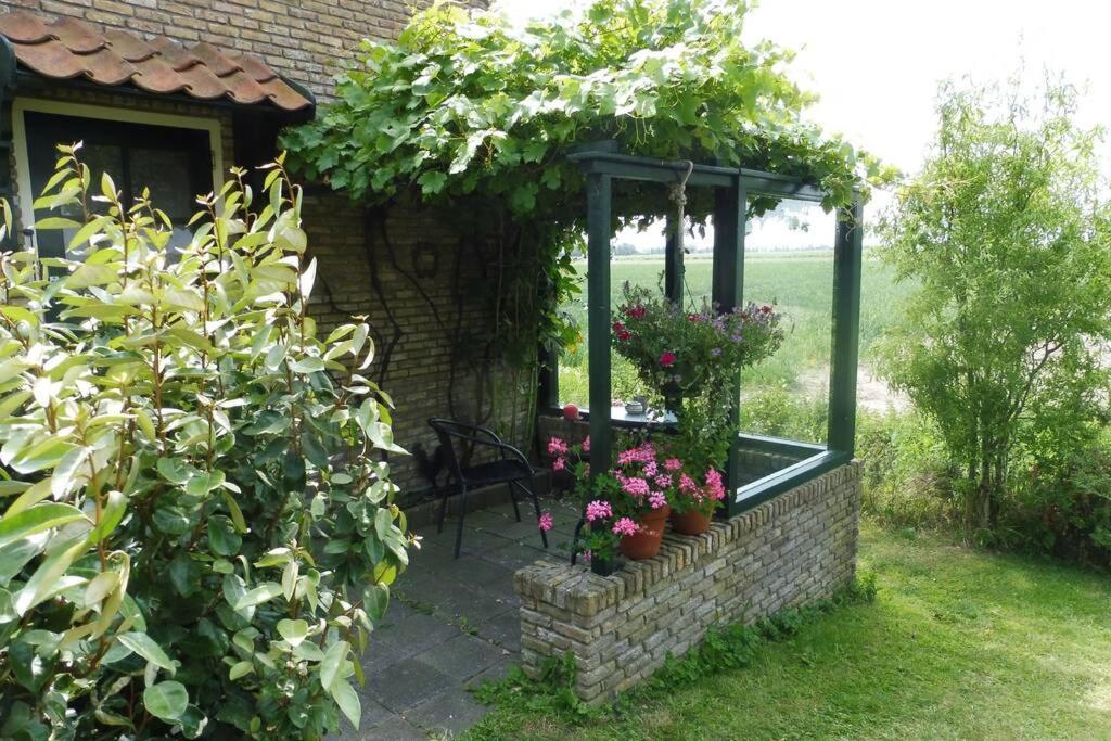 The Cottage - 2 Persoons Cottage Nabij Strand En Meer Zonnemaire المظهر الخارجي الصورة